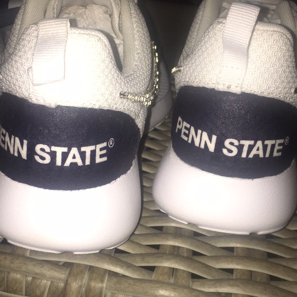 Custom “ Penn State” Nike Roches - Picture 6 of 7
